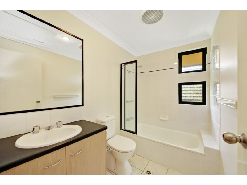 2/105 Hall Street, Alderley QLD 4051