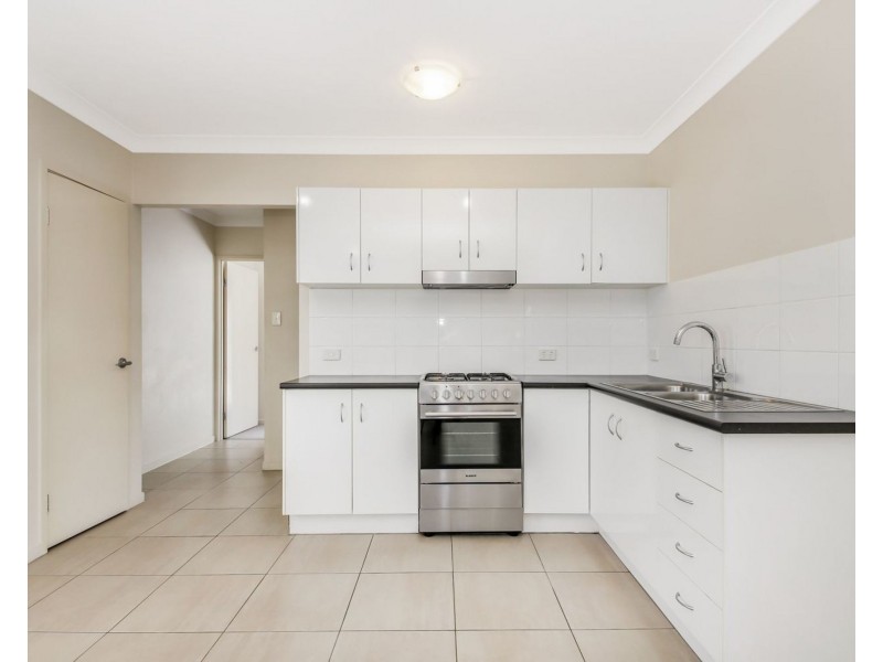 2/30 Wondall Rd, Manly West QLD 4179