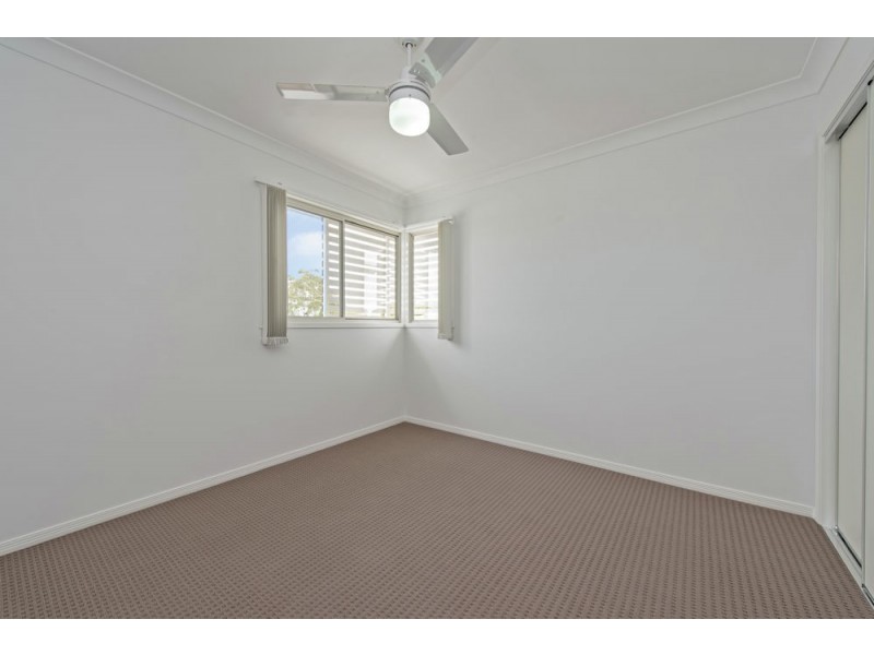 18/227 Nelson Street, Kearneys Spring QLD 4350