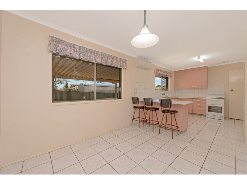 15 Jimbour Drive, Newtown QLD 4350