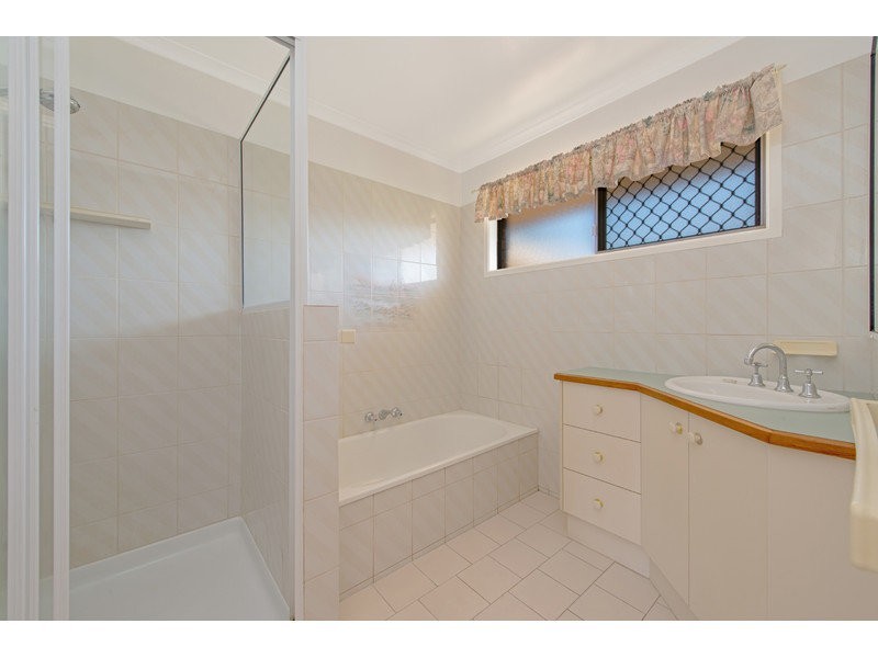 15 Jimbour Drive, Newtown QLD 4350