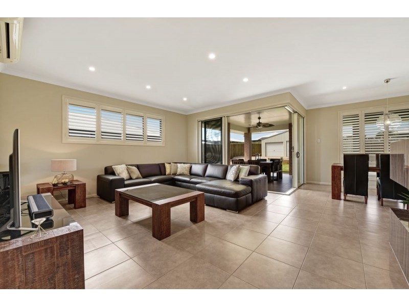 13 Sportsman Drive, Highfields QLD 4352