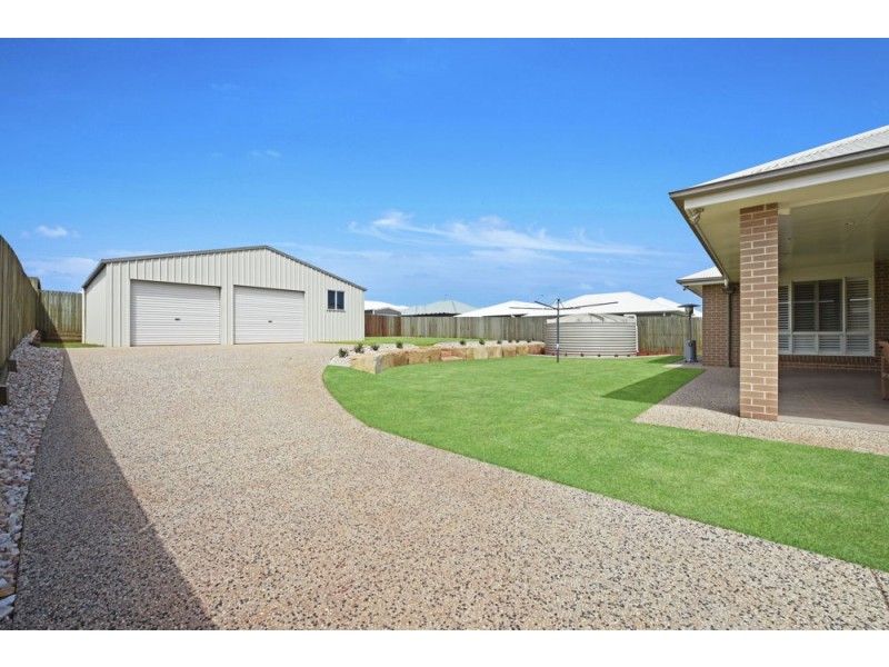 13 Sportsman Drive, Highfields QLD 4352