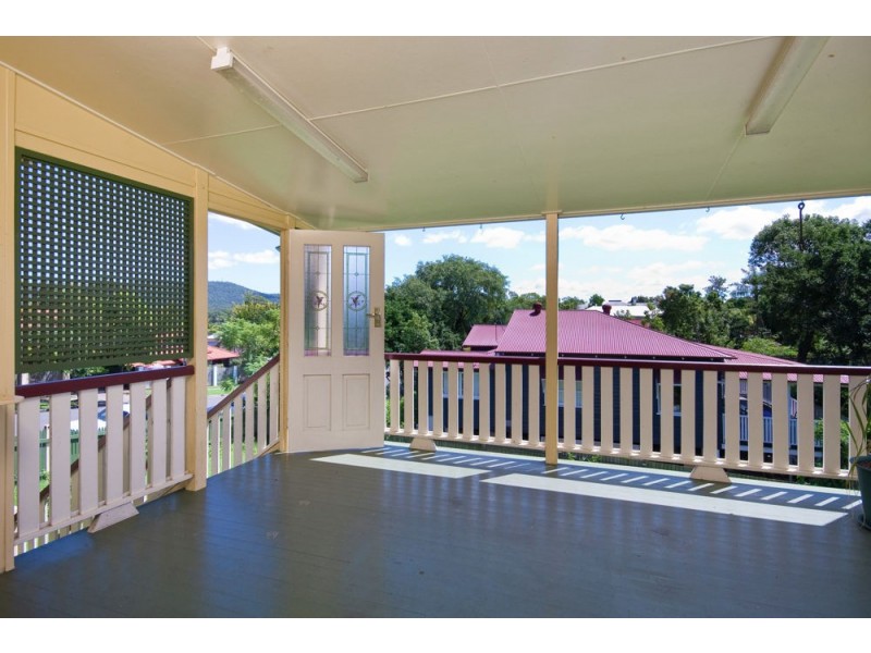 44 Ashgrove Avenue, Ashgrove QLD 4060