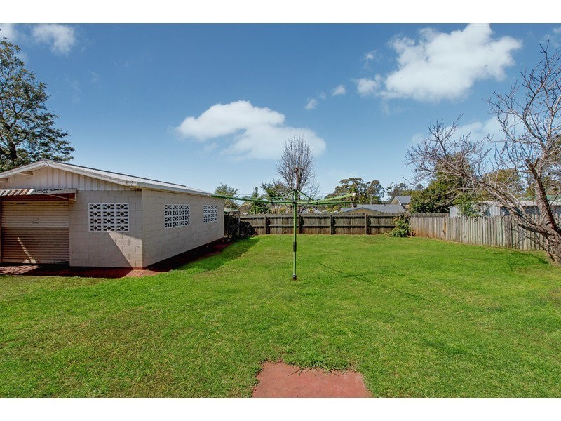 10A Esmond Street, Rockville QLD 4350