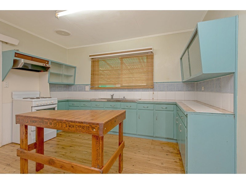 10A Esmond Street, Rockville QLD 4350