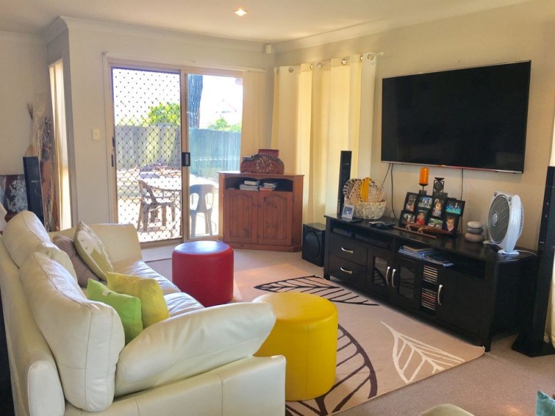 1 Tracey Street, Wynnum West QLD 4178