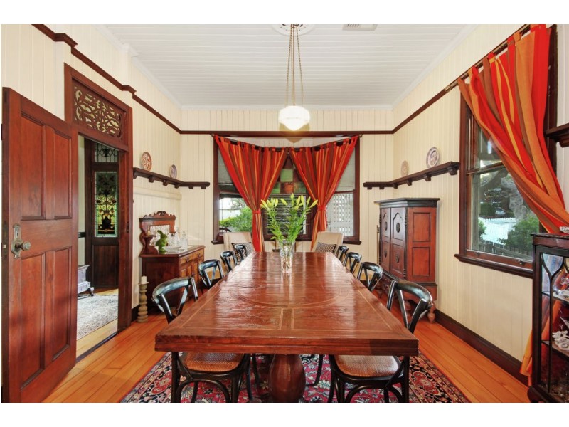 22 London Road, Clayfield QLD 4011