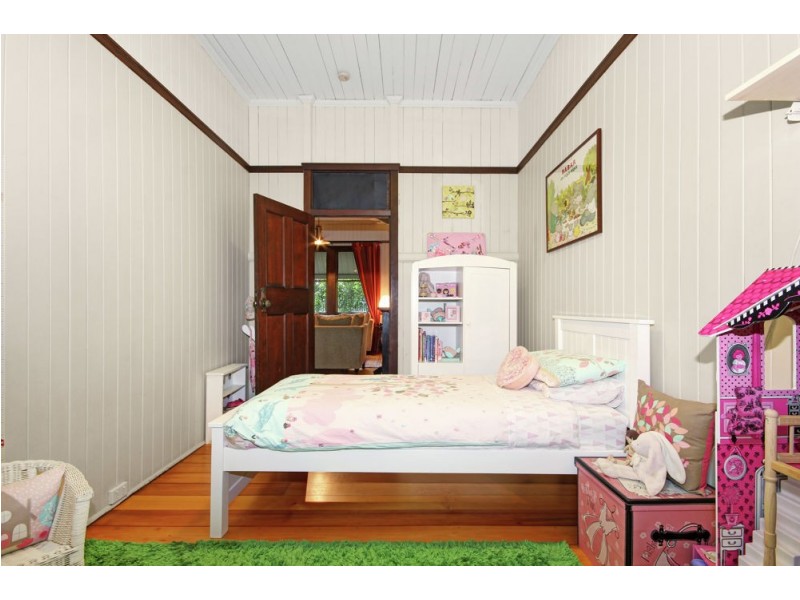 22 London Road, Clayfield QLD 4011