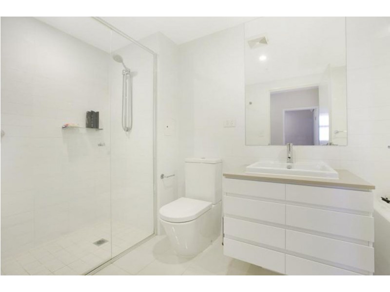 4019/37C Harbour Road, Hamilton QLD 4007