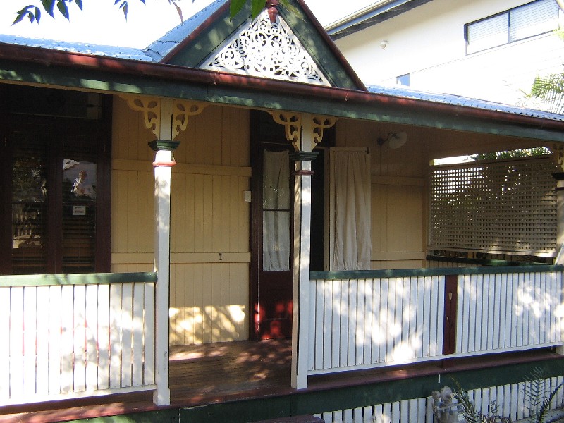 110 Arthur Tce, Red Hill QLD 4059