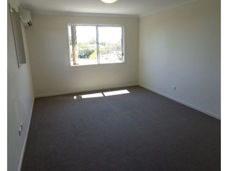 2/3 Hutton Avenue, Wynnum QLD 4178