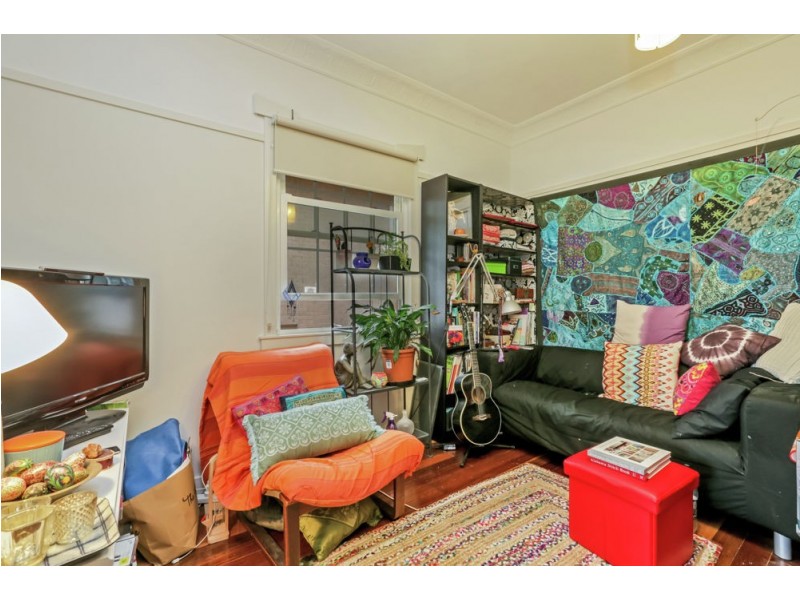 15 Judge Street, Norman Park QLD 4170