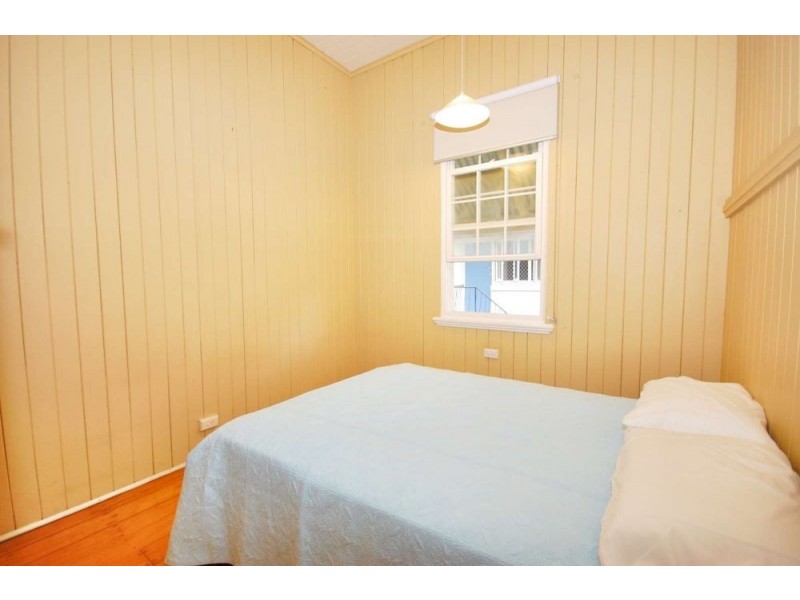 30a Bramston Terrace, Herston QLD 4006