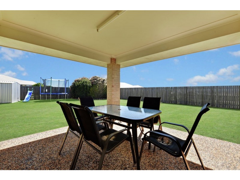 9 Koel Crescent, Highfields QLD 4352