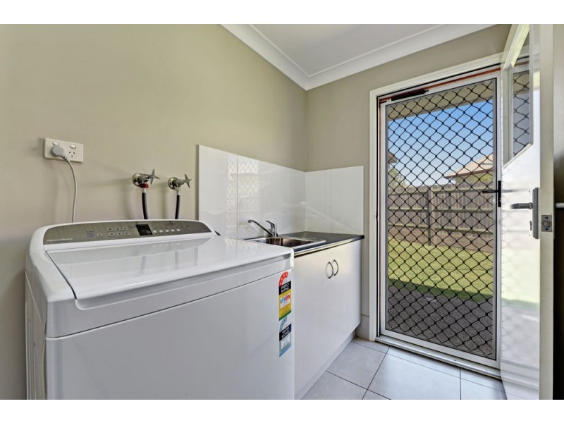 9 Koel Crescent, Highfields QLD 4352