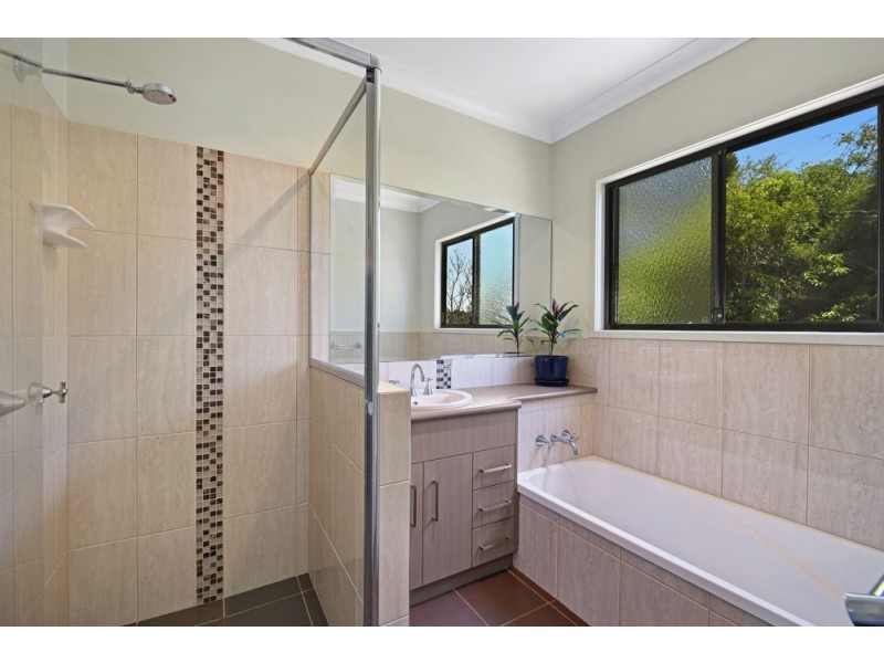 32a Woolmer Road, Highfields QLD 4352
