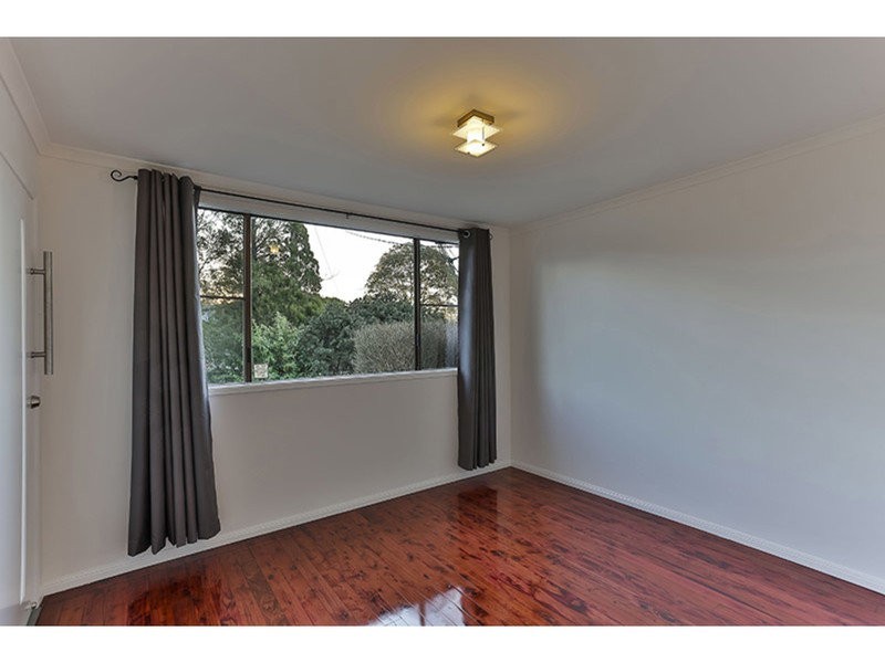 66 Gordon Avenue, Newtown QLD 4350