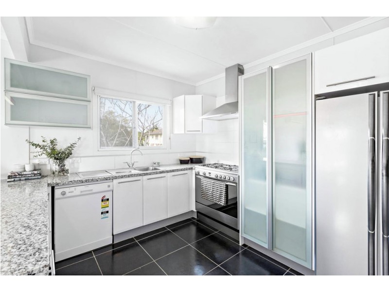 38 Chingford Street, Chermside West QLD 4032