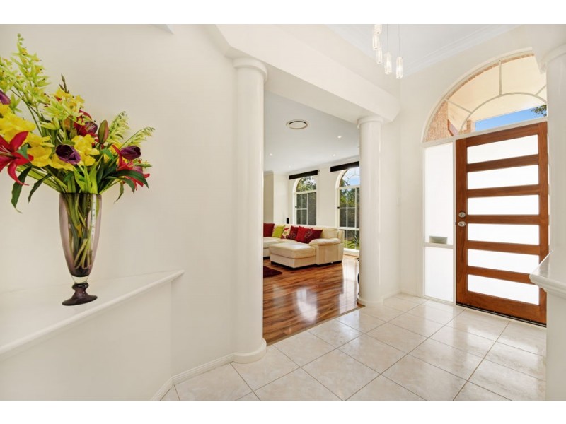 10 Parsley Drive, Middle Ridge QLD 4350