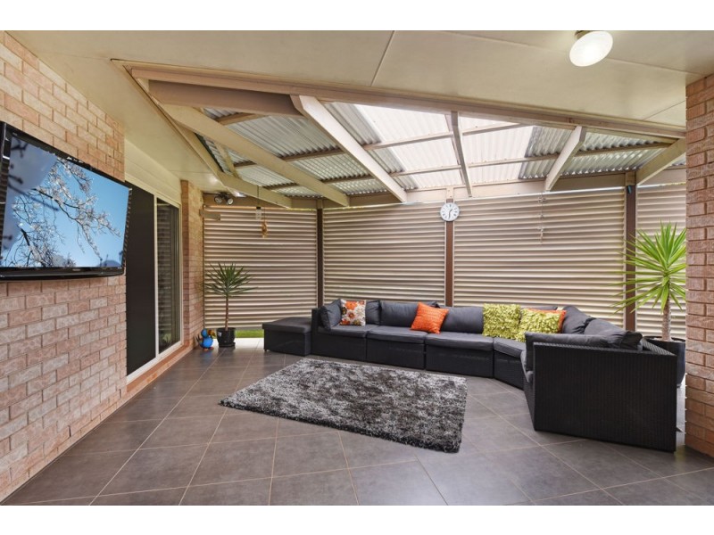 10 Parsley Drive, Middle Ridge QLD 4350