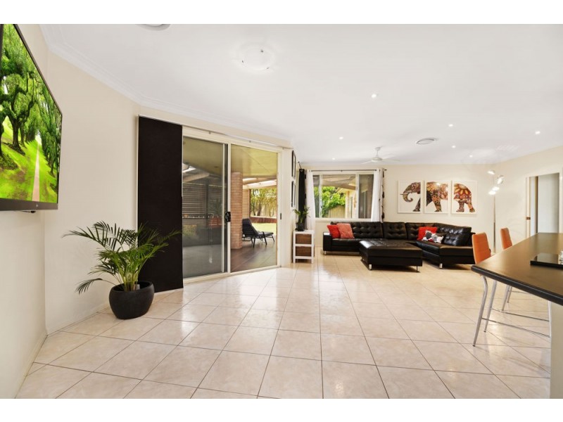 10 Parsley Drive, Middle Ridge QLD 4350