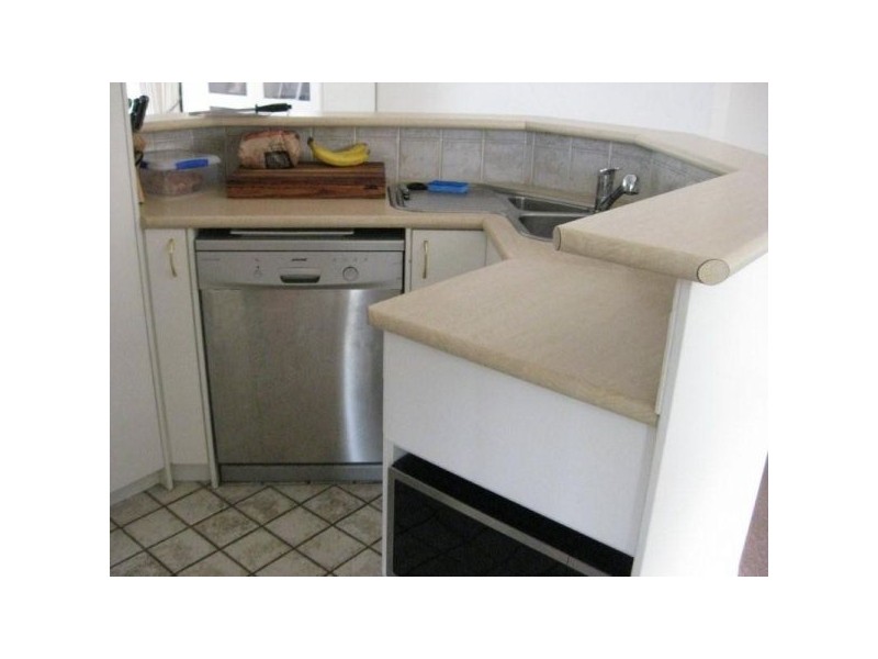 8/128 Sydney Street, New Farm QLD 4005