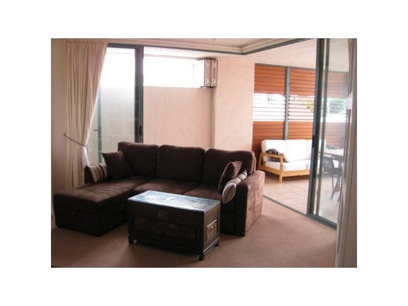 8/128 Sydney Street, New Farm QLD 4005