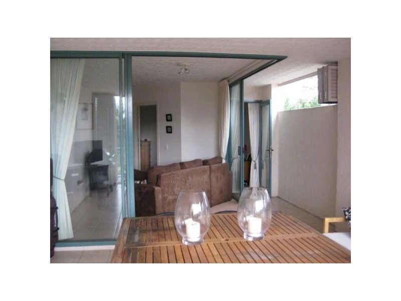 8/128 Sydney Street, New Farm QLD 4005