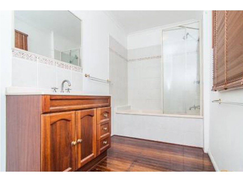 18 Charlotte Street, Wavell Heights QLD 4012