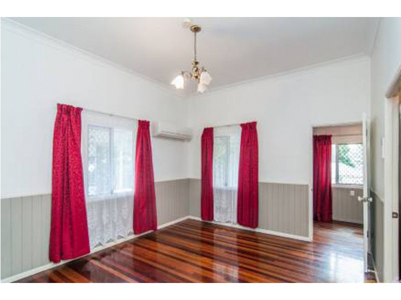 18 Charlotte Street, Wavell Heights QLD 4012