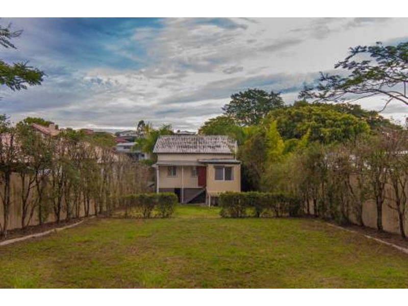 18 Charlotte Street, Wavell Heights QLD 4012