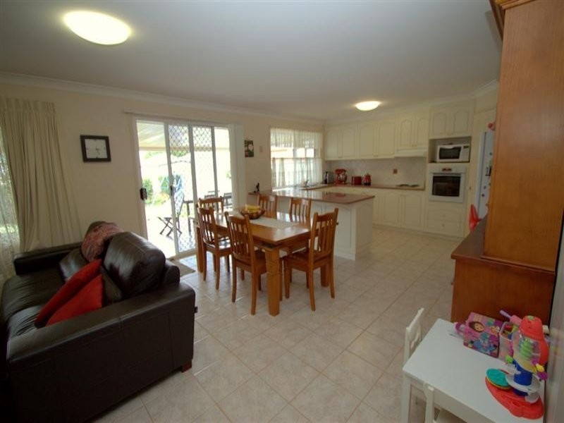 21 Mengel Court, Middle Ridge QLD 4350
