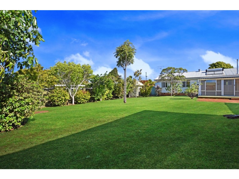 27 Shennan Street, Harristown QLD 4350