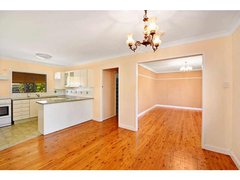 27 Shennan Street, Harristown QLD 4350