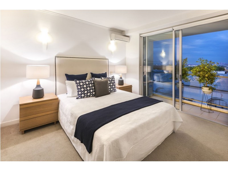 824/43 Hercules Street, Hamilton QLD 4007