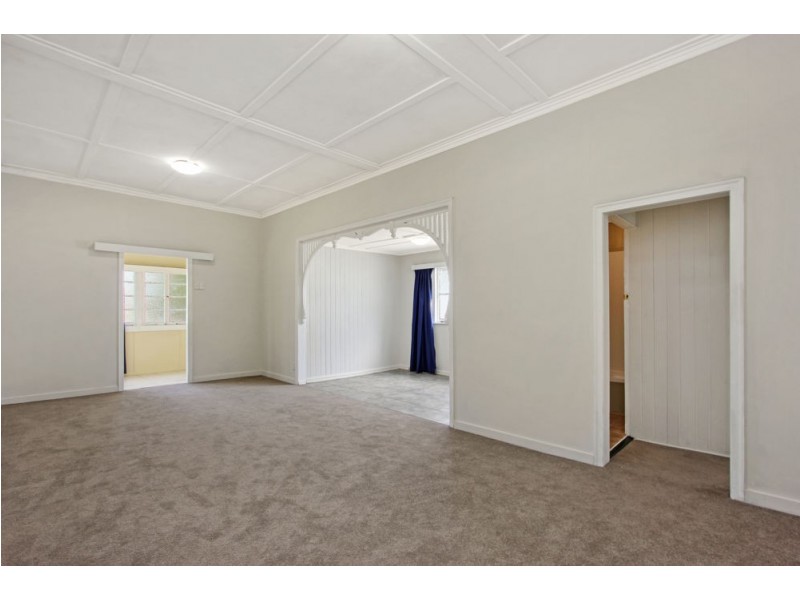 68 Nudgee Road, Hamilton QLD 4007