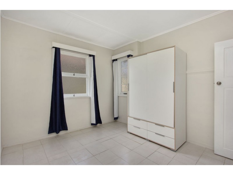 68 Nudgee Road, Hamilton QLD 4007