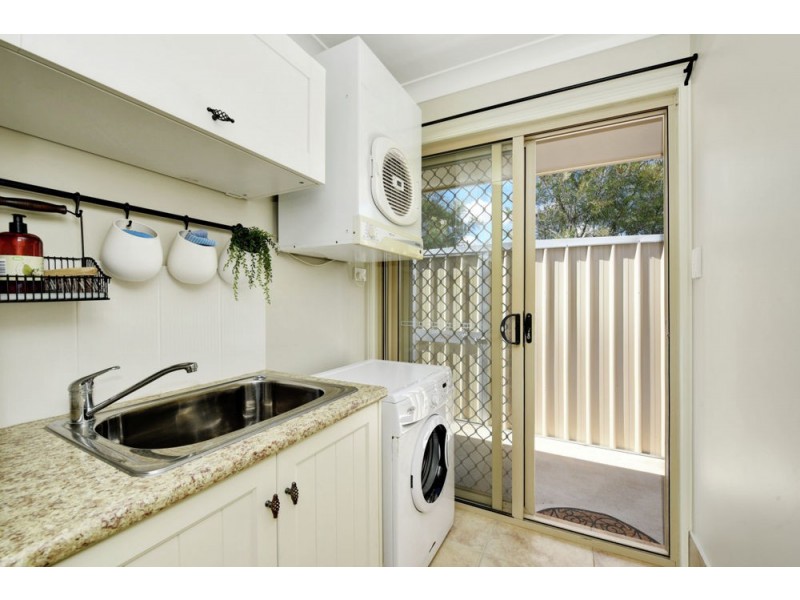 44 Wareena Crescent, Glenvale QLD 4350