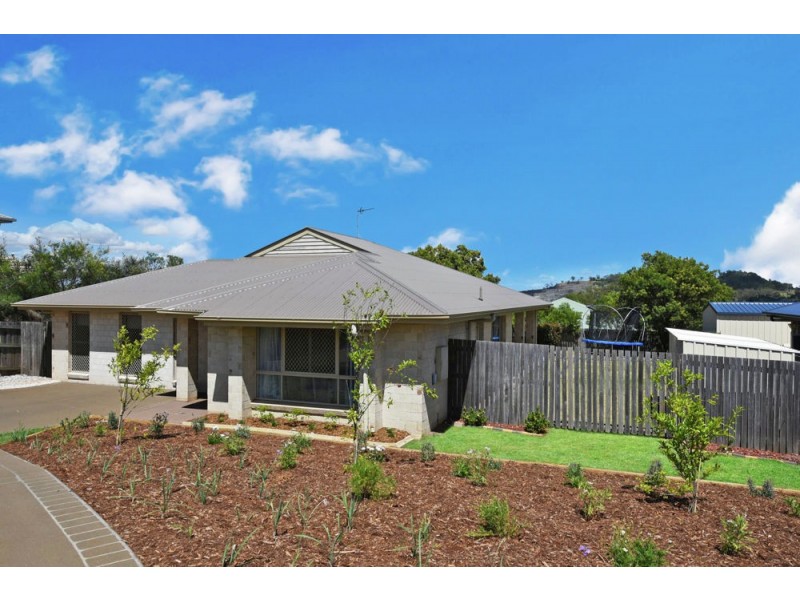 44 Wareena Crescent, Glenvale QLD 4350