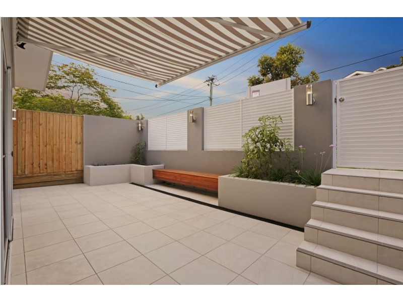 2/83 Reeve Street, Clayfield QLD 4011