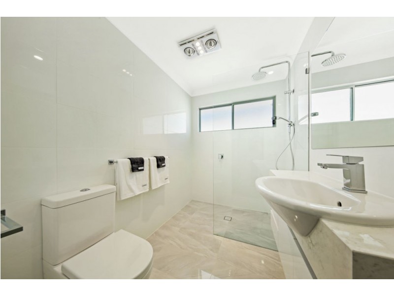 2/83 Reeve Street, Clayfield QLD 4011