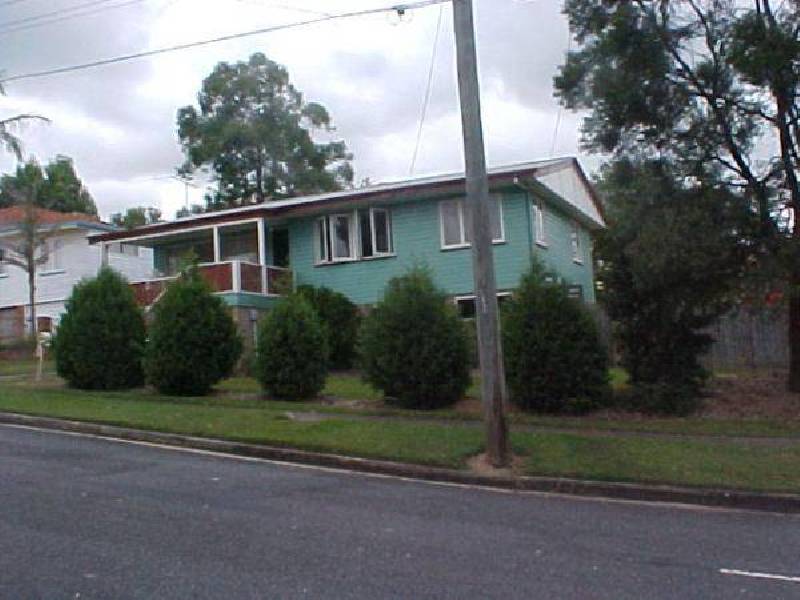 1 Besson Street, Stafford Heights QLD 4053