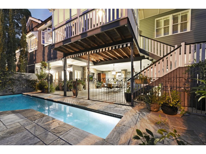 70 Hipwood Road, Hamilton QLD 4007