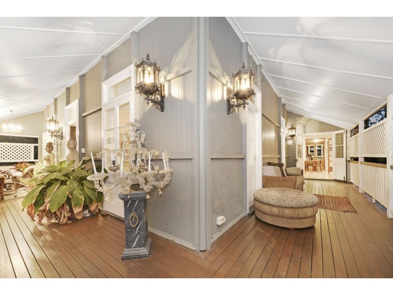 70 Hipwood Road, Hamilton QLD 4007