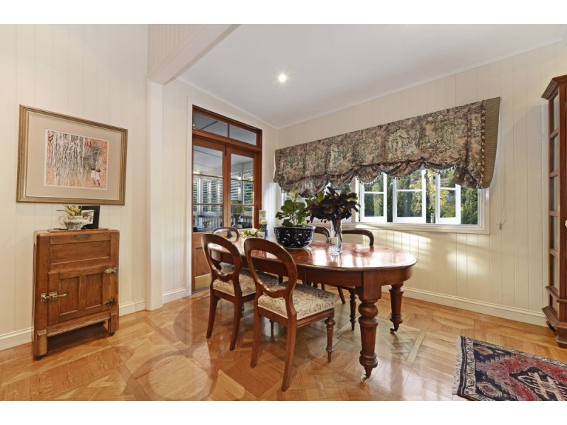 70 Hipwood Road, Hamilton QLD 4007