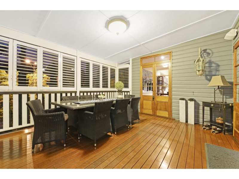 70 Hipwood Road, Hamilton QLD 4007