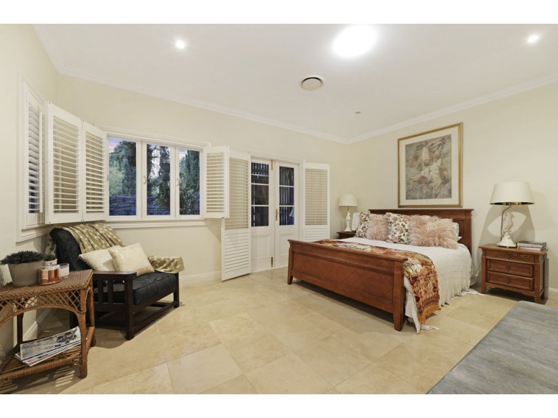 70 Hipwood Road, Hamilton QLD 4007