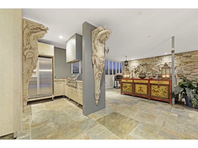 70 Hipwood Road, Hamilton QLD 4007