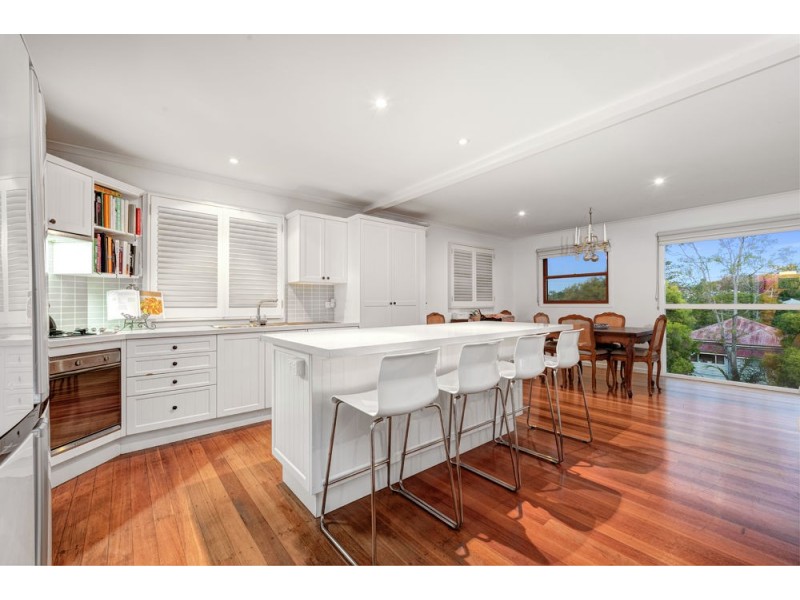 9 Hanworth Street, East Brisbane QLD 4169